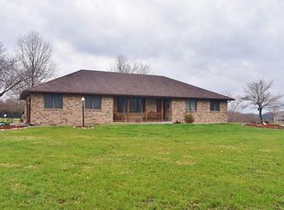 451 E Lake Forest Dr, Columbia, MO 65203