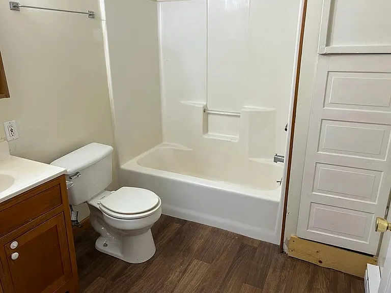 15 Grant St #11 — Photo 8