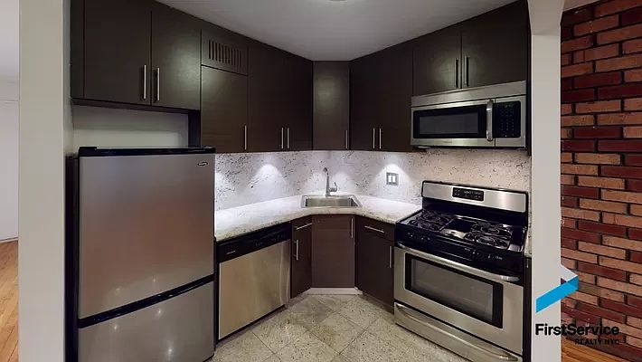 1st image of 10 Jones St APT 1D