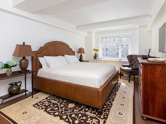 5th image of 530 Park Ave APT 14H