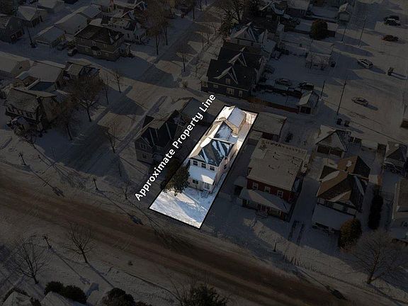 3rd image of 515 5th St S