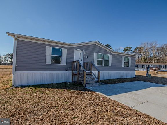 2nd image of 35073 Bracken Ct