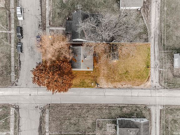 3rd image of 2920 S Vine St