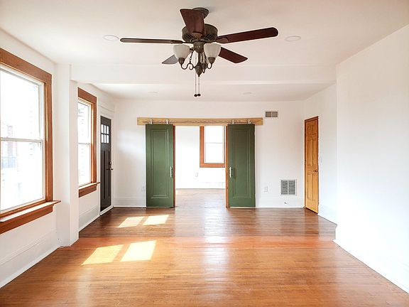 3rd image of 1255 W 69th St #1