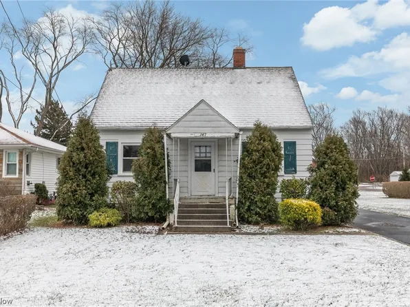 147 Singer Ave, Grand River, OH 44045