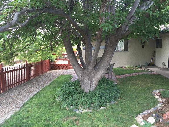 3rd image of 2270 S Eastern Dr