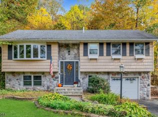 3 Knute Dr, Andover, NJ 07821