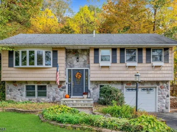 3 Knute Dr, Byram Twp., NJ 07821