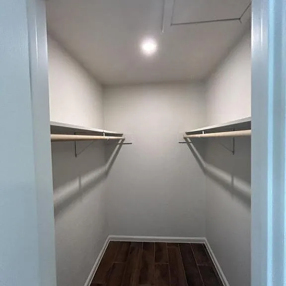 1001 Lewis Dr — Photo 6