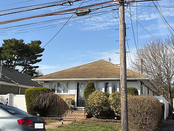 5th image of 198 Milburn Ave