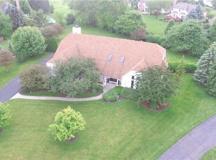 26427 Stirling Ct, Perrysburg, OH 43551