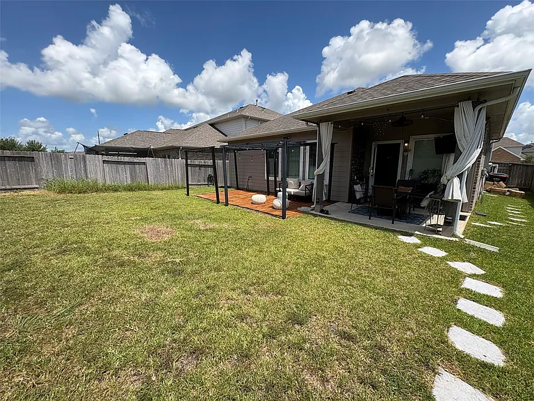 2418 Palisade Crest Dr — Photo 14
