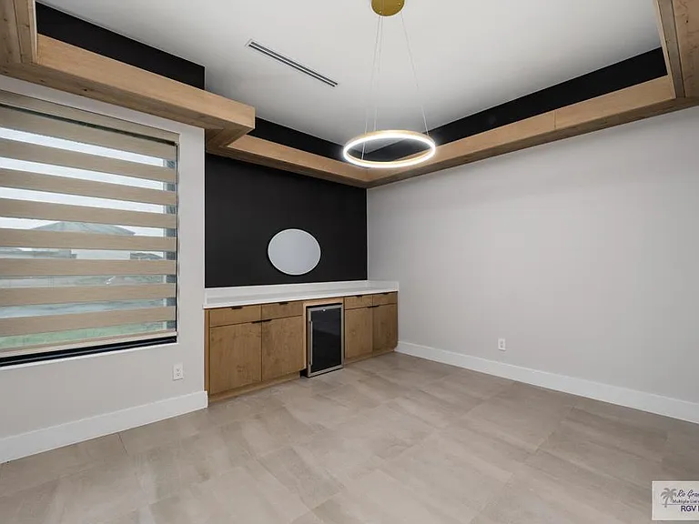 701 Myrtle #A — Photo 11