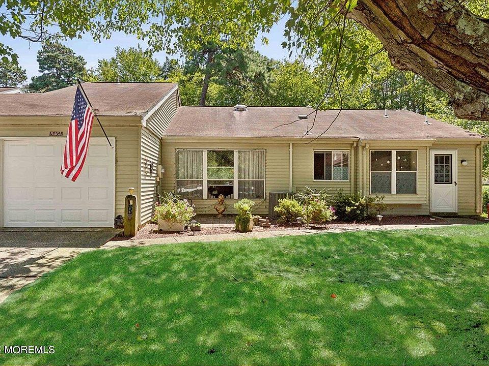 1st image of 946 Liverpool Circle #A