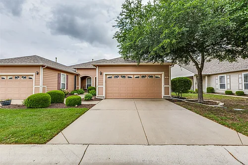 203 Essex Ln Photo 1
