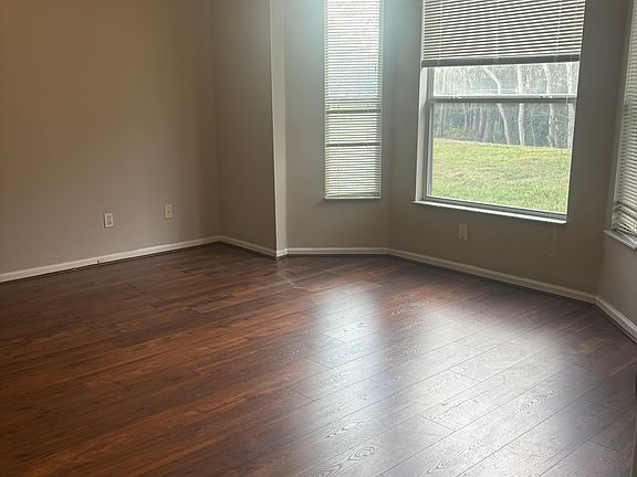 3rd image of 3130 River Branch Cir