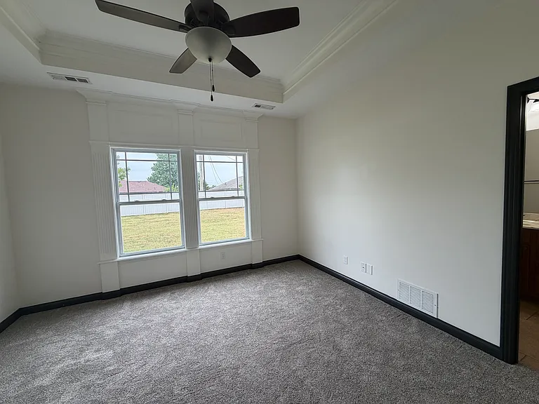 2427 Indiana Ave #1 — Photo 15