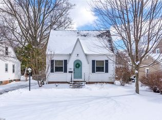 361 Oakmoor Rd, Bay Village, OH 44140