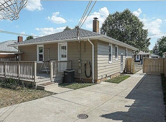 2nd image of 3324 North Ave