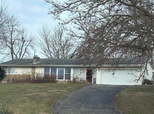 2136 E Home Rd, Springfield, OH 45503