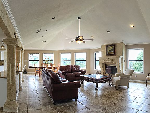 5th image of 1204 Lakebreeze Dr
