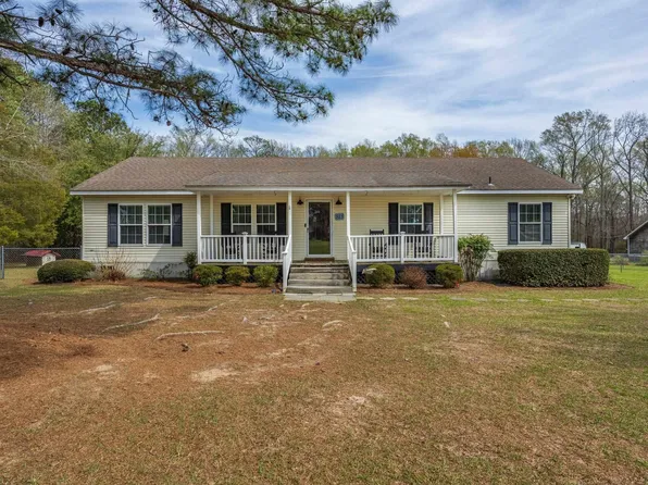 813 Motley Rd, Hopkins, SC 29061