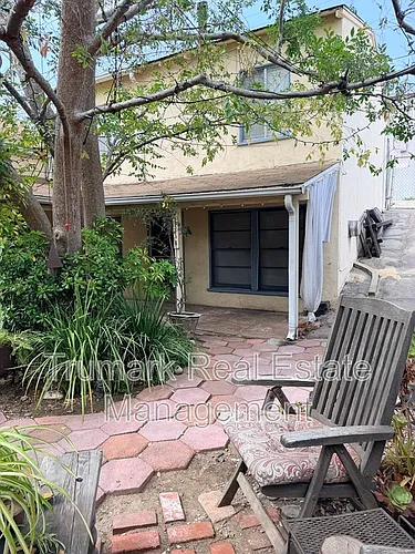 2405 Honolulu Ave #A Photo 1 2405 Honolulu Ave #A Photo 1