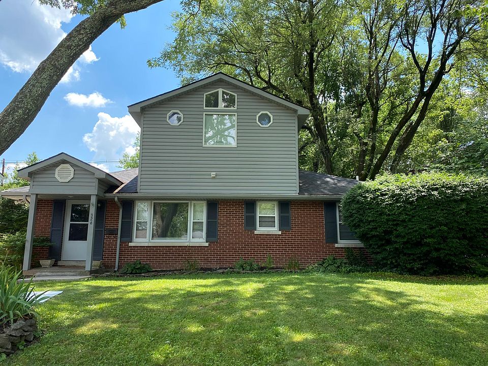 1st image of 326 E Lowry Ln