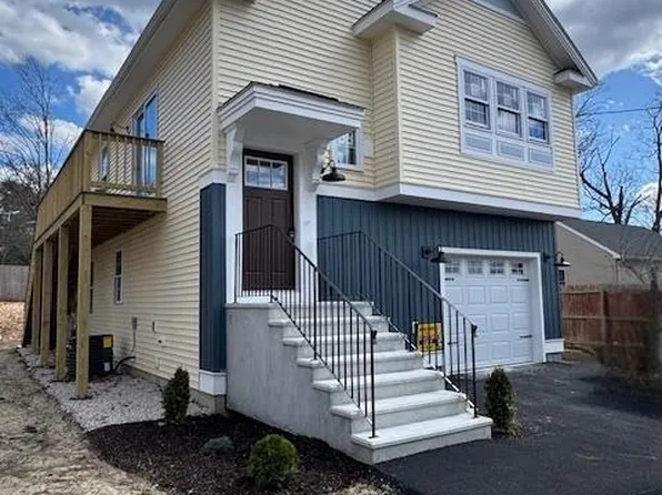 23 Henry St, Woonsocket, RI 02895