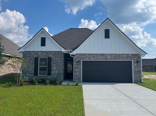 36 Hydrangea Blvd, Freeport, FL 32439