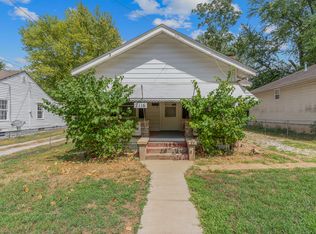 2116 N Elizabeth Ave, Springfield, MO 65803