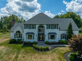 5 Coryell Ct, Flemington, NJ 08822