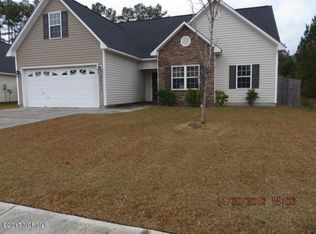 2017 Wt Whitehead Dr, Jacksonville, NC 28546