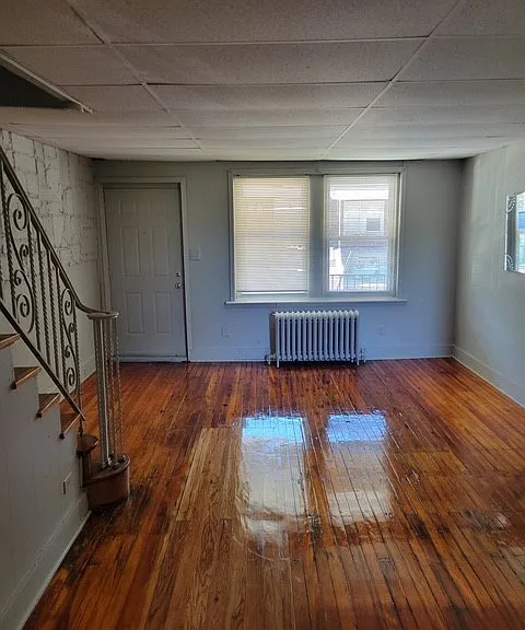 151 W Ruscomb St — Photo 4