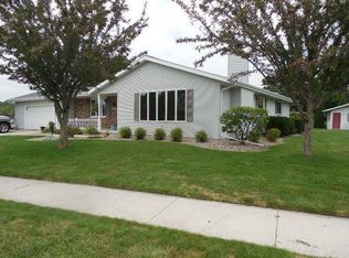 1834 Sharon Ln, Manitowoc, WI 54220