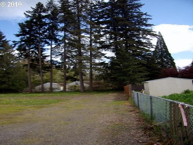1st image of 886 SW Brookwood Ave