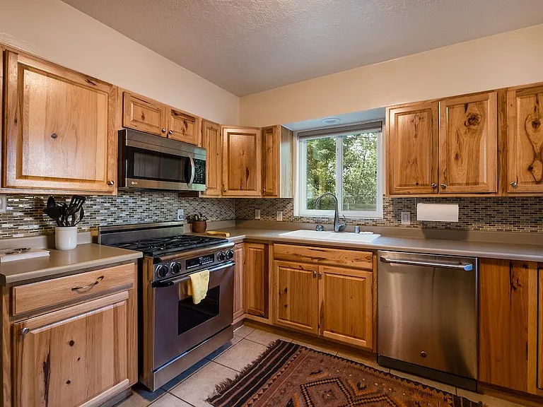 3812 Calle Del Monte NE — Photo 3