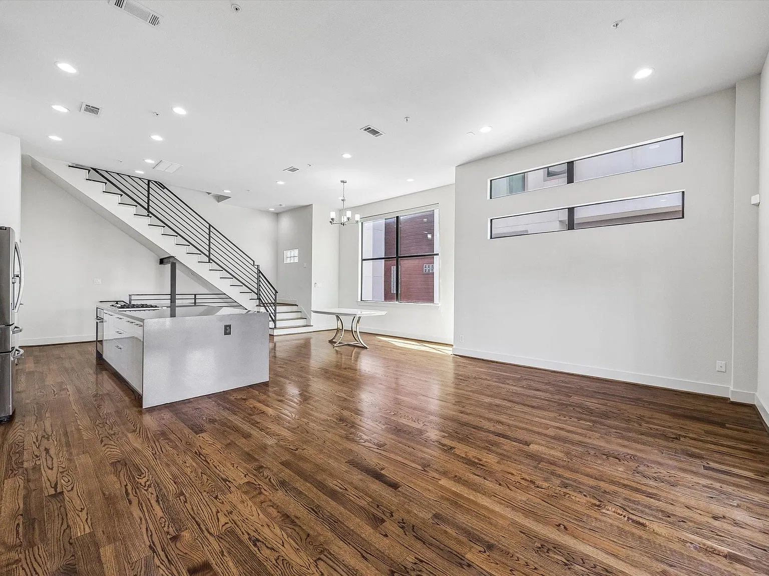 1215 Summer St — Photo 4