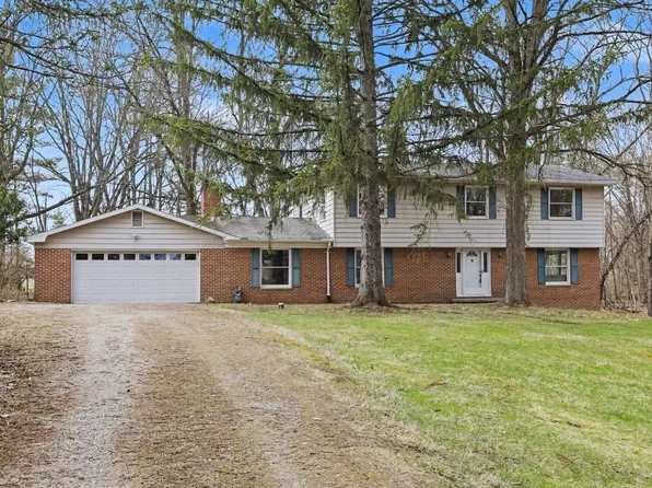 2889 Parkridge Dr, Ann Arbor, MI 48103