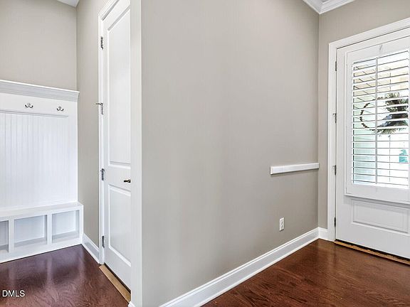 5th image of 63 Middleton Pl