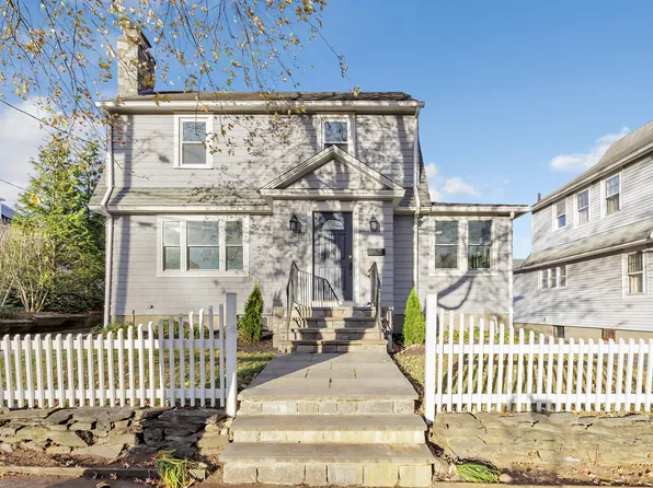 88 Brewster Street, Stratford, CT 06614