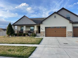 890 Dell Rd, Chubbuck, ID 83202