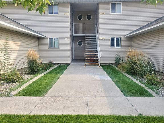 3rd image of 3168 E Chasewood Dr