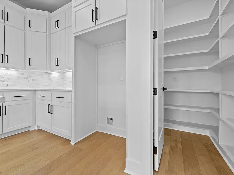 1412 Nanterre St — Photo 20