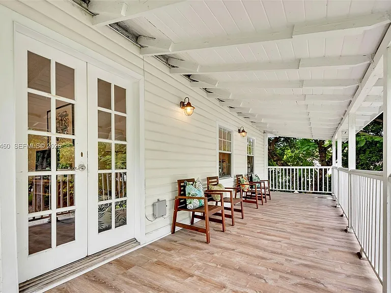 1826 NW South River Dr — Photo 12