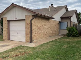 521 Peppertree Ln, Oklahoma City, OK 73110