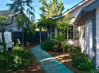 580 Pheasant Run Dr, Talent, OR 97540