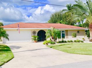 3841 SE 7th Ave, Cape Coral, FL 33904