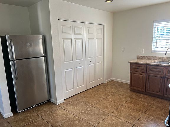 3rd image of 149 N Phyllis APT 203