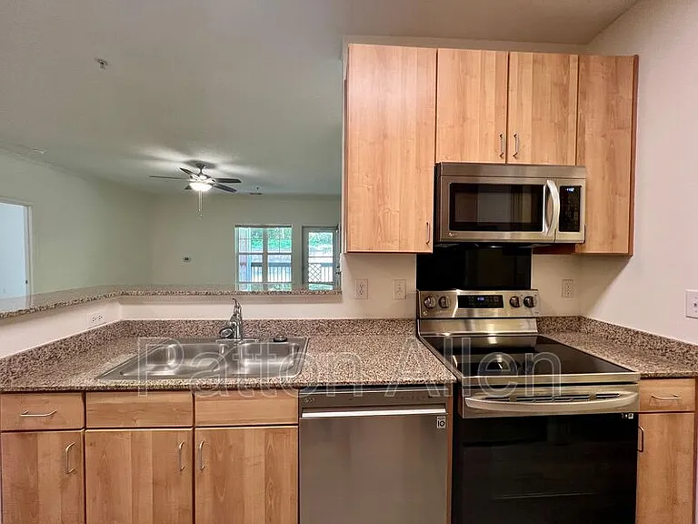 2000 Olde Eastwood Village Blvd #106 — Photo 10